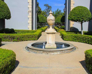Pasadena CA Homeowners association pathway and fountain